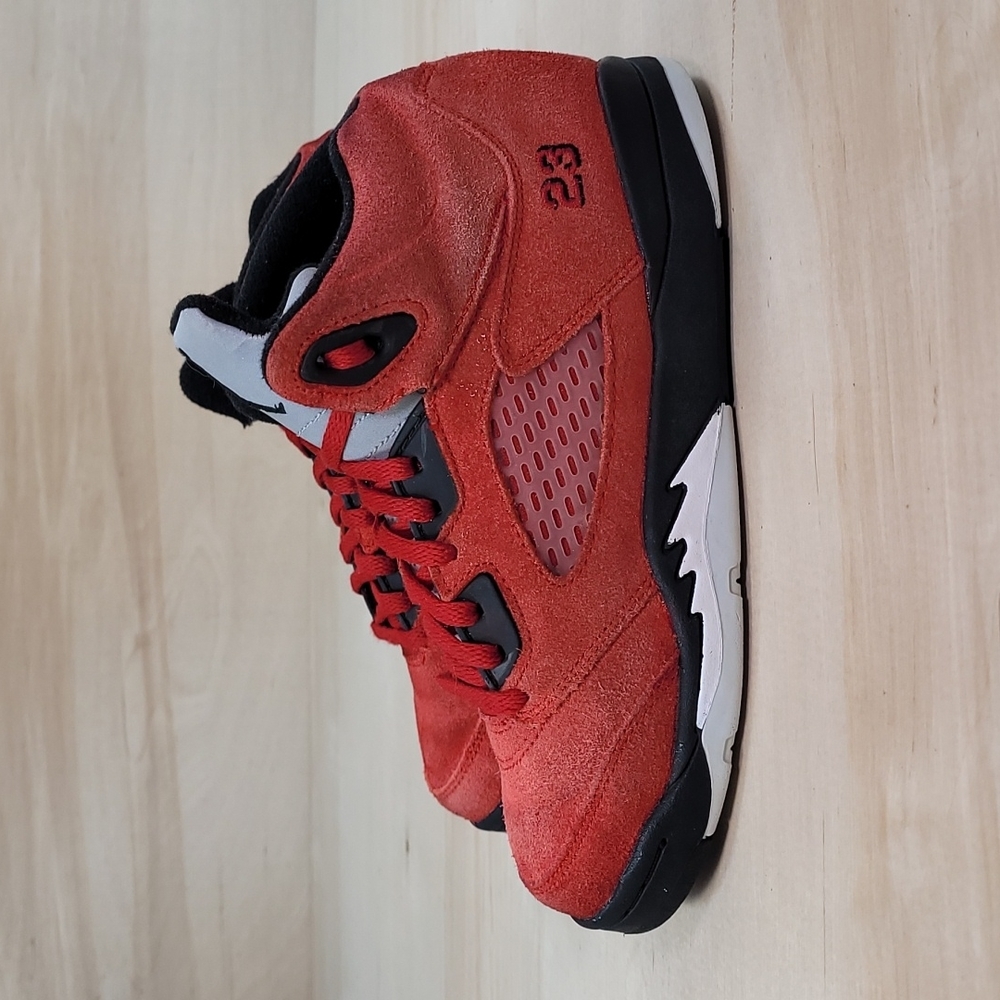 Nike Air Jordan 5 Retro Raging Bull Red Toro Bravo 2021 Suede Shoes 440889-600 - Picture 4 of 9